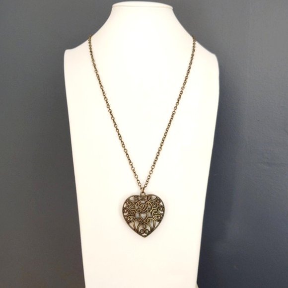 Long puff open work heart pendant necklace - Picture 2 of 10